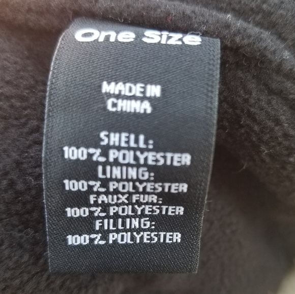 Faux fur hat - Picture 7 of 7